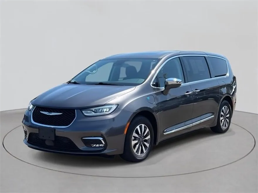 2022 Chrysler Pacifica Hybrid Limited photo 1