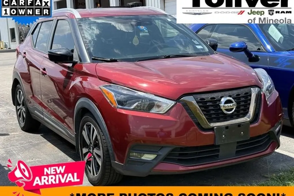 2020 Nissan Kicks SR photo 1