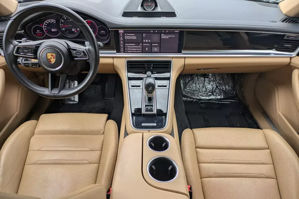 2021 Porsche Panamera 4 photo 1