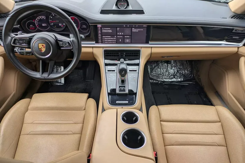 2021 Porsche Panamera 4 photo 1