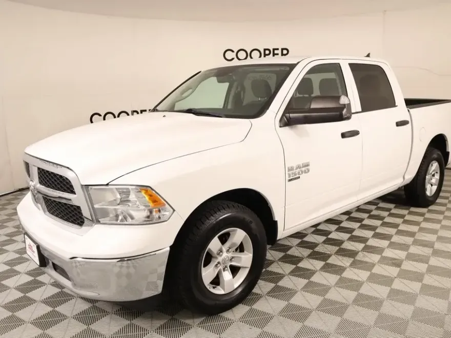 2022 Ram 1500 Classic SLT photo 1