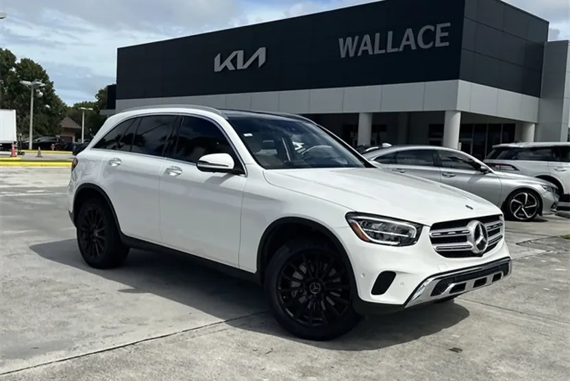 2022 Mercedes Benz GLC 300 photo 1