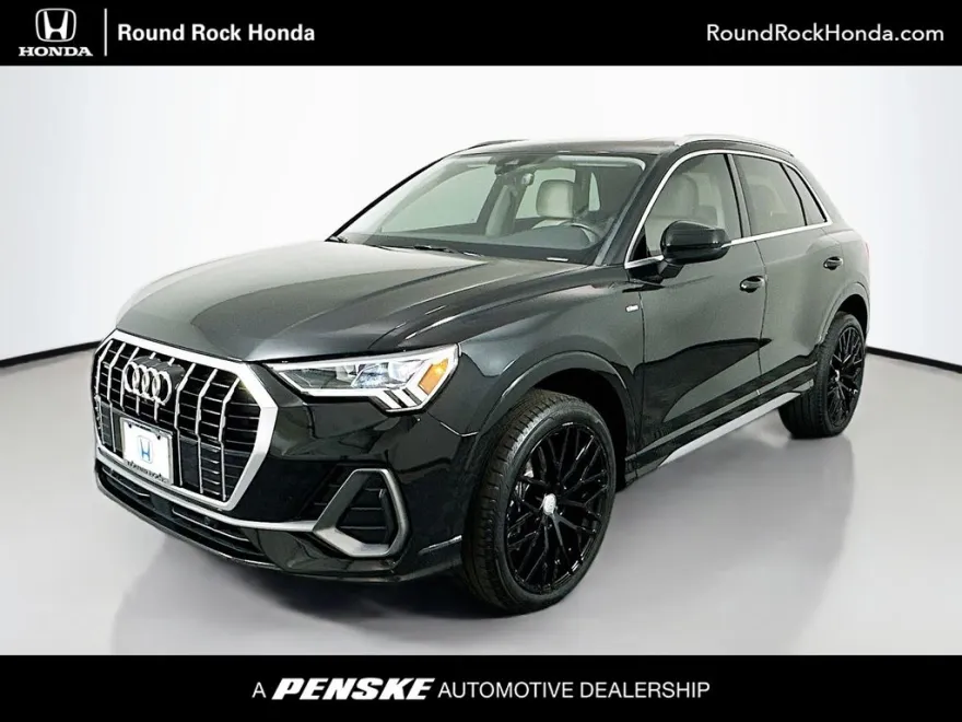 2022 Audi Q3 45 TFSI S line Premium photo 1