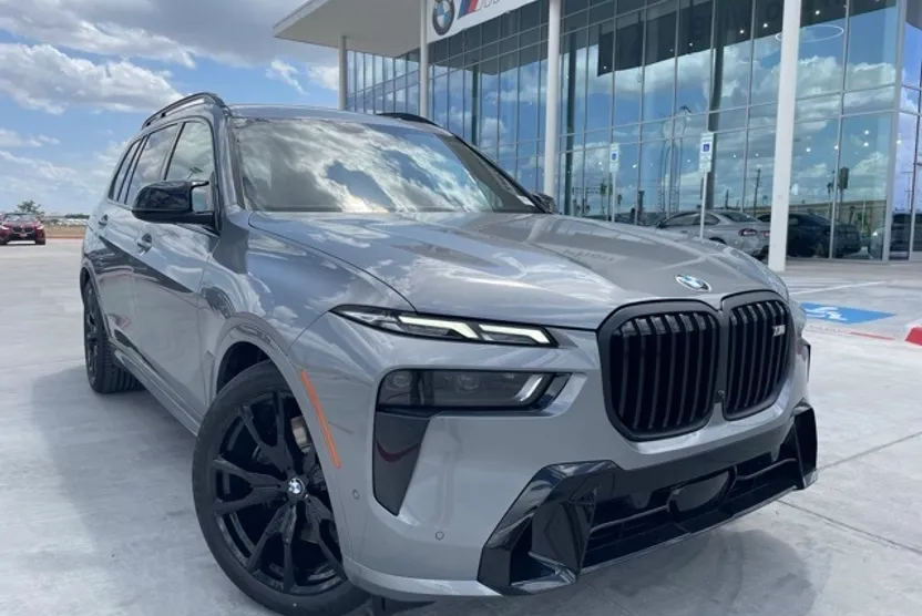 2026 Bmw X7 M60i photo 1