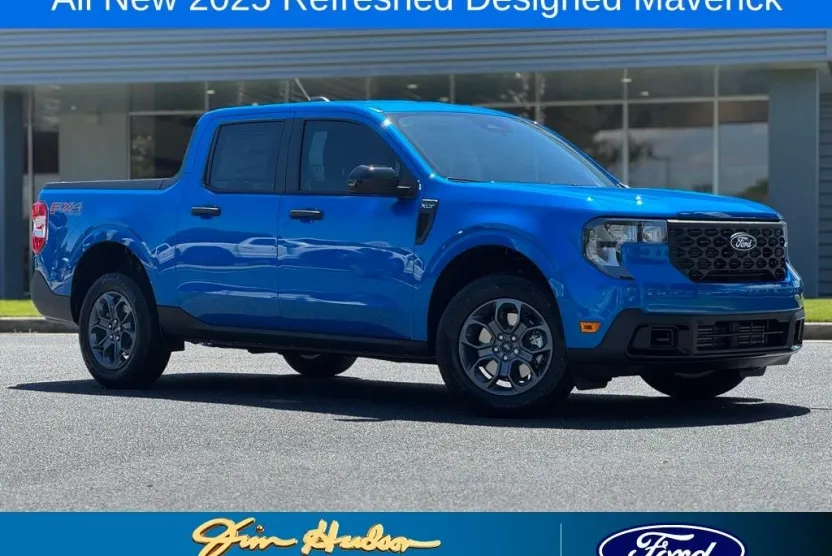 2025 Ford Maverick XLT photo 1