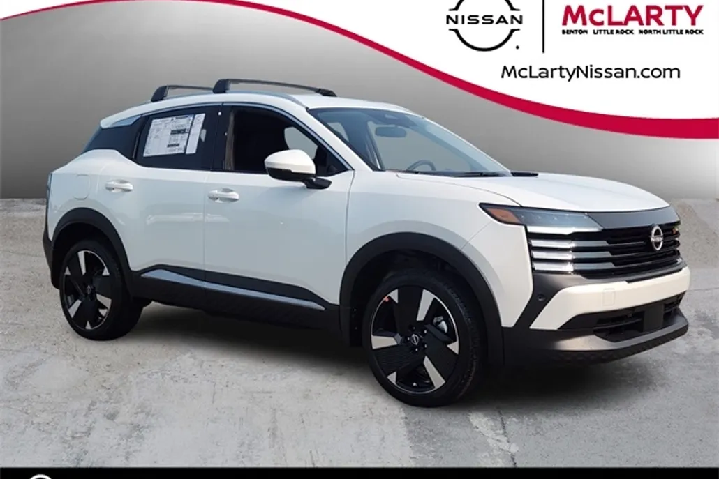 2025 Nissan Kicks SR photo 1