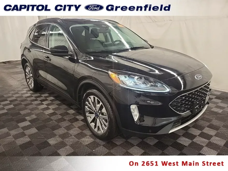2022 Ford Escape Titanium photo 1