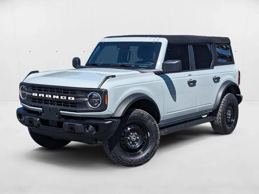 2023 Ford Bronco Base Big Bend Black Diamond Outer Banks photo 1