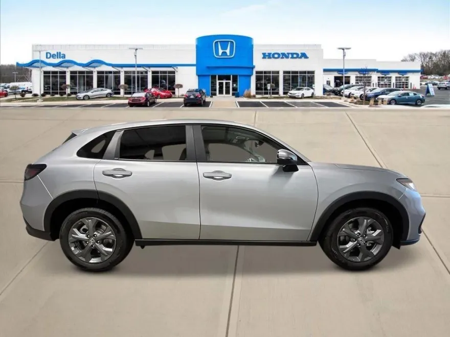 2026 Honda HR-V LX photo 1