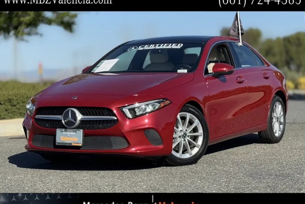 2022 Mercedes Benz A 220 photo 1