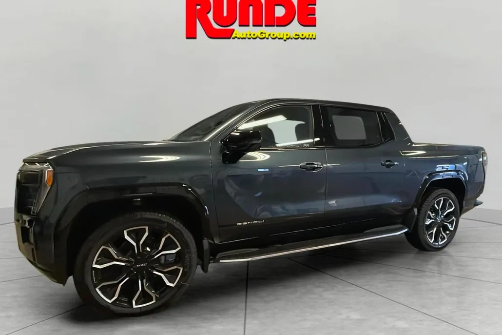 2025 Gmc Sierra EV Denali photo 1