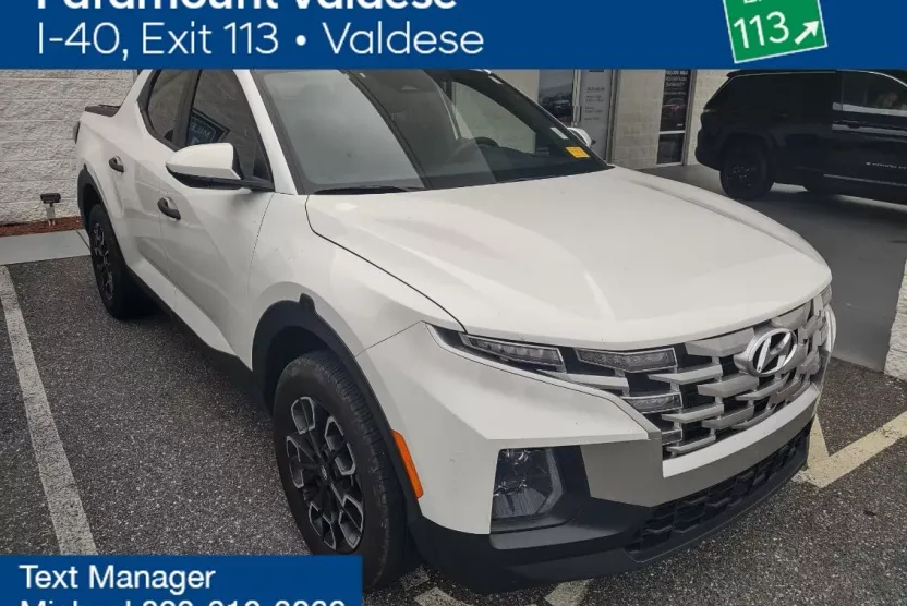 2024 Hyundai Santa Cruz SE photo 1