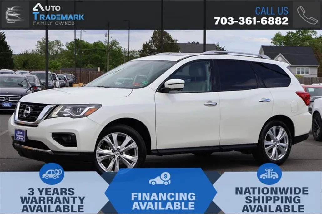 2019 Nissan Pathfinder SL photo 1