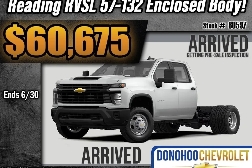 2025 Chevrolet Express Cutaway 3500 photo 1