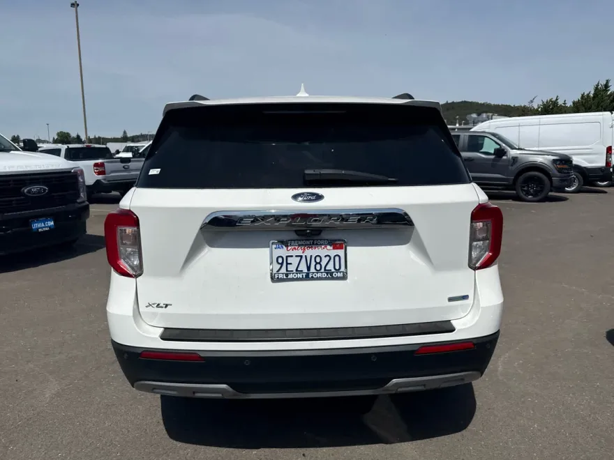 2020 Ford Explorer XLT photo 1