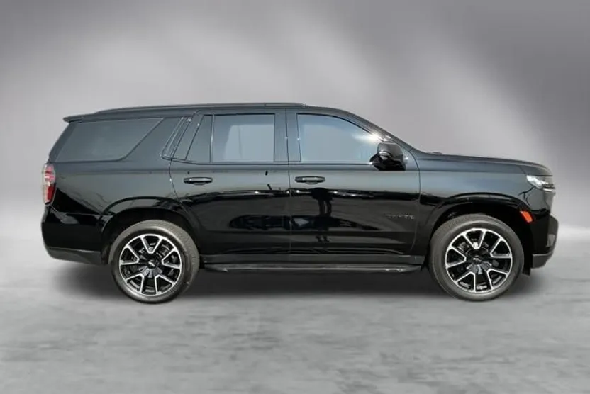 2021 Chevrolet Tahoe RST photo 1
