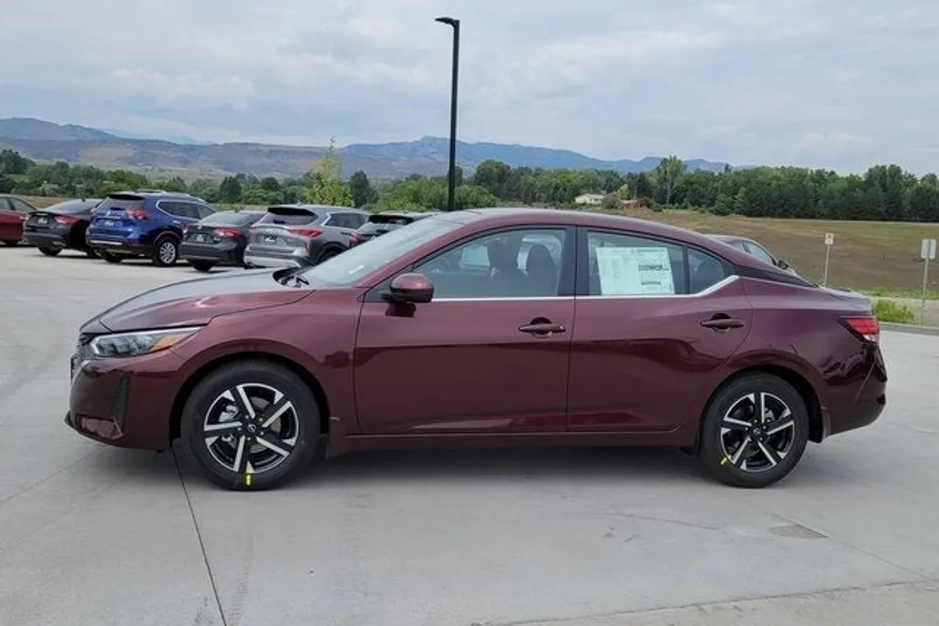 2025 Nissan Sentra SV photo 1