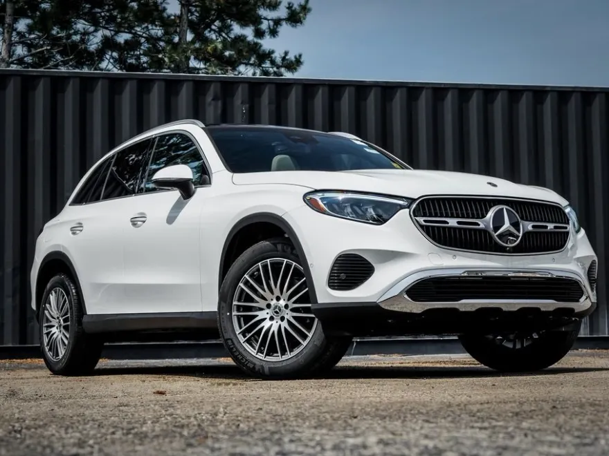 2025 Mercedes Benz GLC 300 4MATIC photo 1