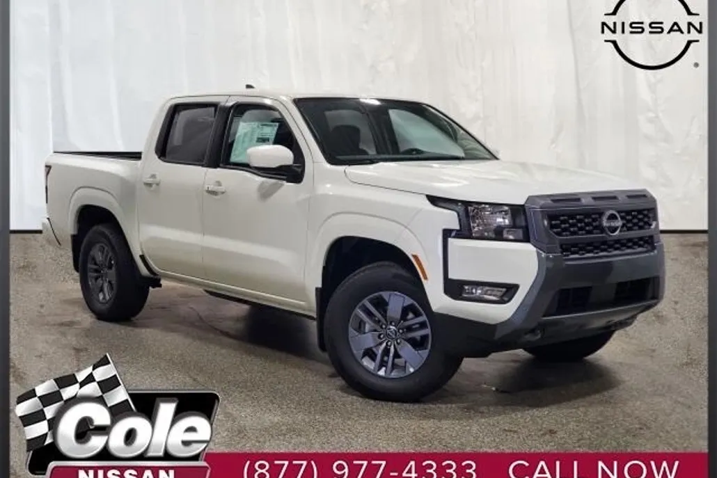 2025 Nissan Frontier SV photo 1