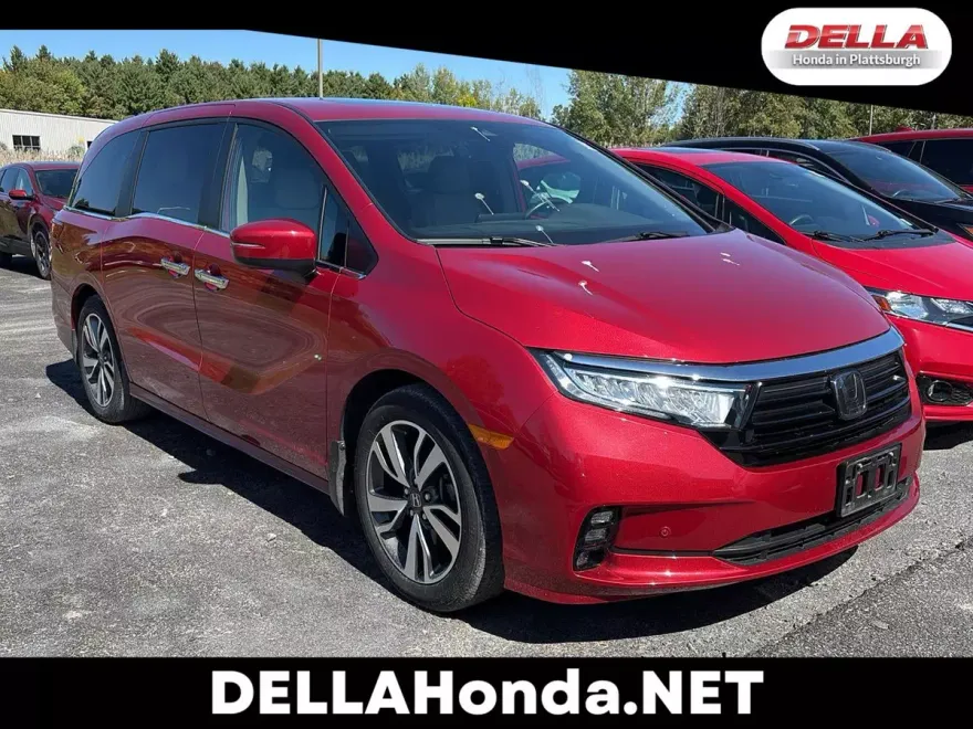 2023 Honda Odyssey Touring photo 1