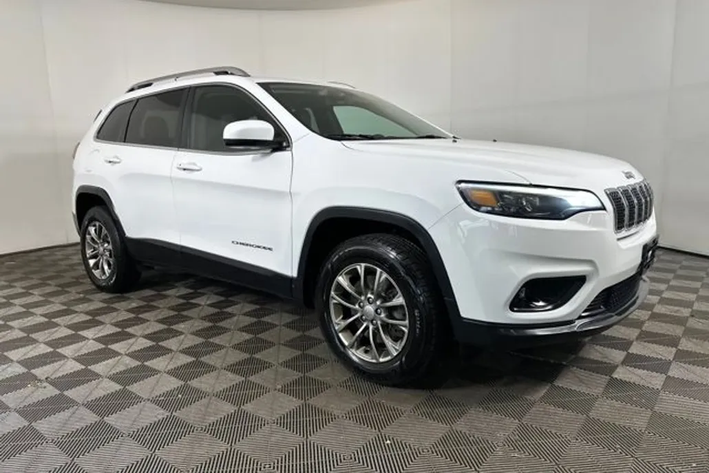 2019 Jeep Cherokee Latitude photo 1