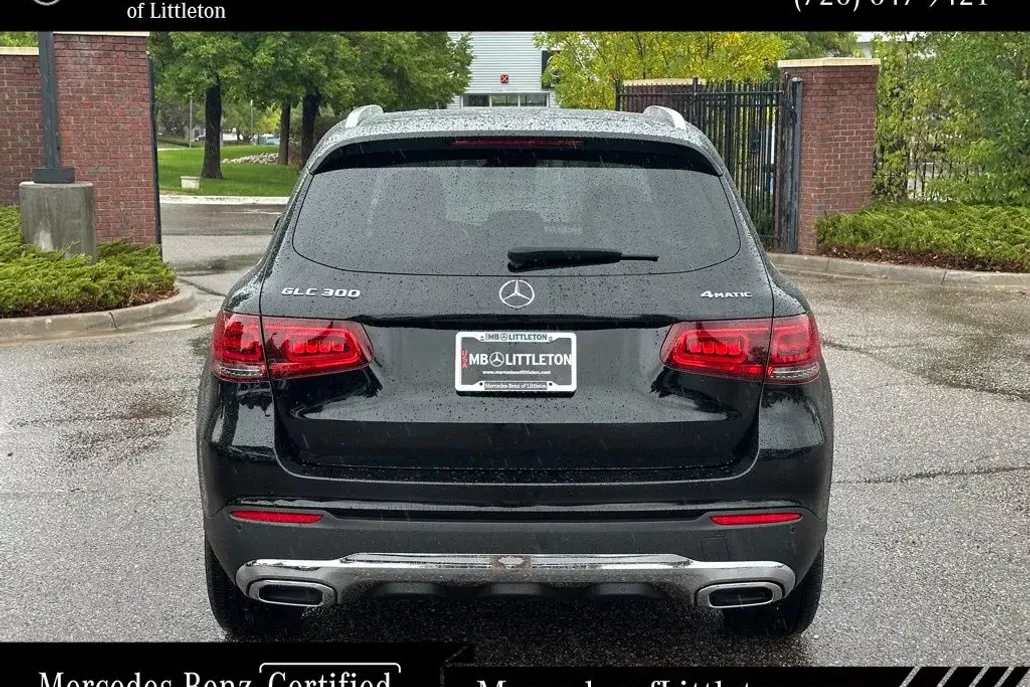 2022 Mercedes Benz GLC 300 4MATIC photo 1