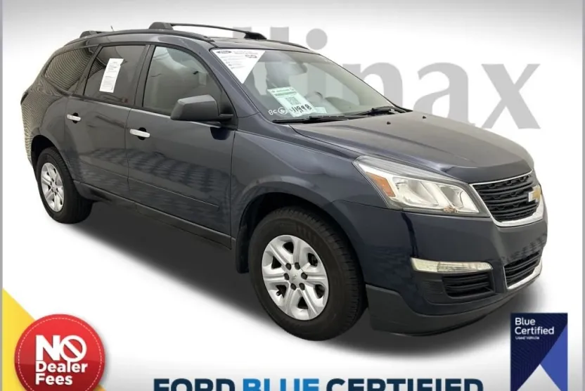 2016 Chevrolet Traverse LS photo 1