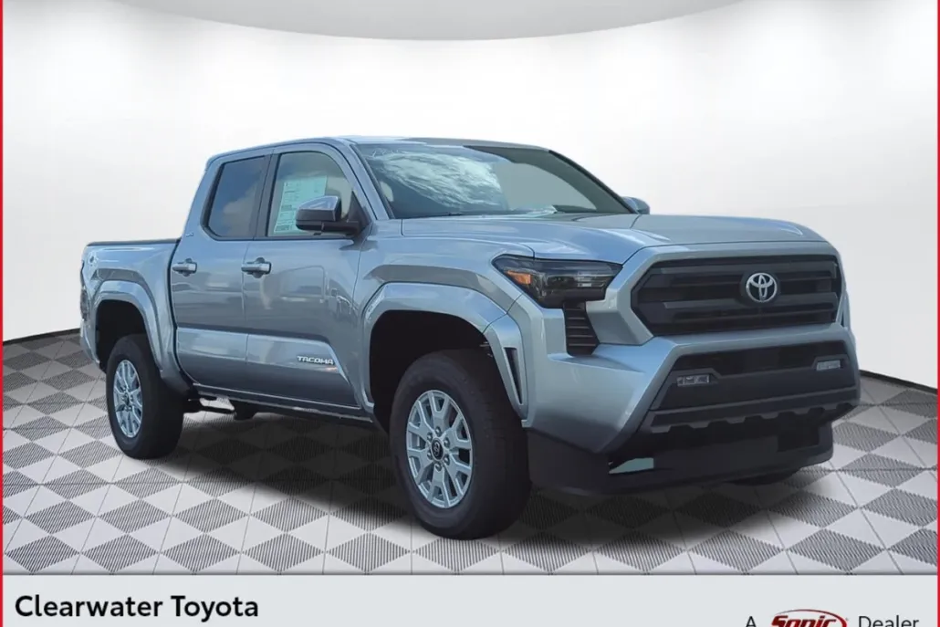2025 Toyota Tacoma SR5 4x4 Double Cab photo 1