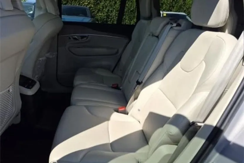 2023 Volvo XC90 Recharge Core photo 1