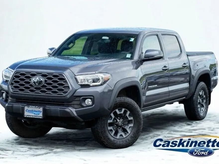 2022 Toyota Tacoma TRD Off-Road photo 1