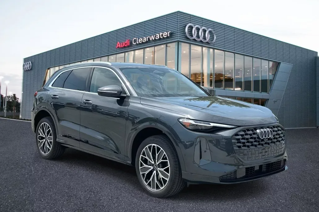 2025 Audi Q5 Premium Plus photo 1