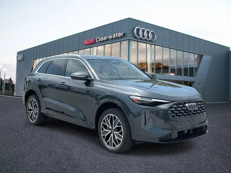 2025 Audi Q5 Premium Plus photo 1