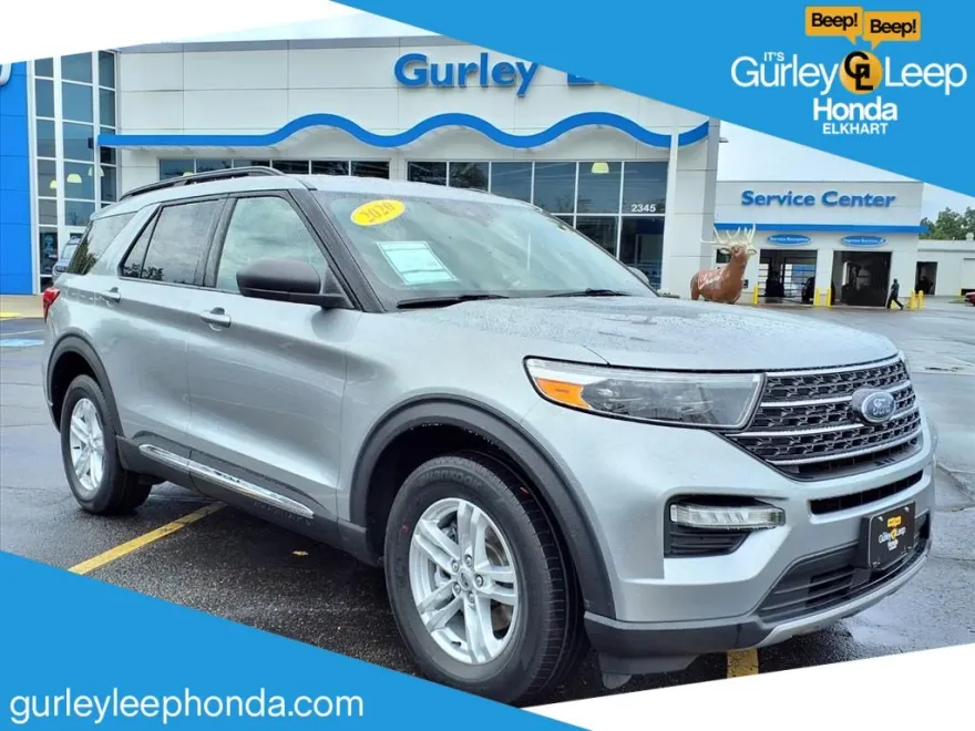 2020 Ford Explorer XLT Sport photo 1