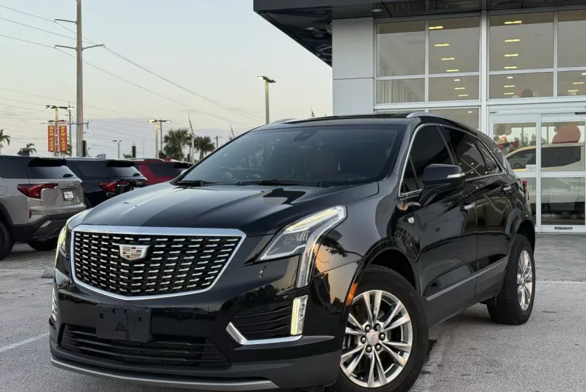 2020 Cadillac XT5 Premium Luxury photo 1