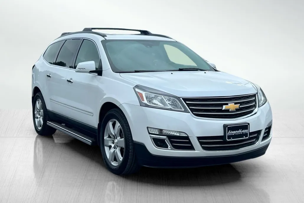 2017 Chevrolet Traverse LTZ photo 1