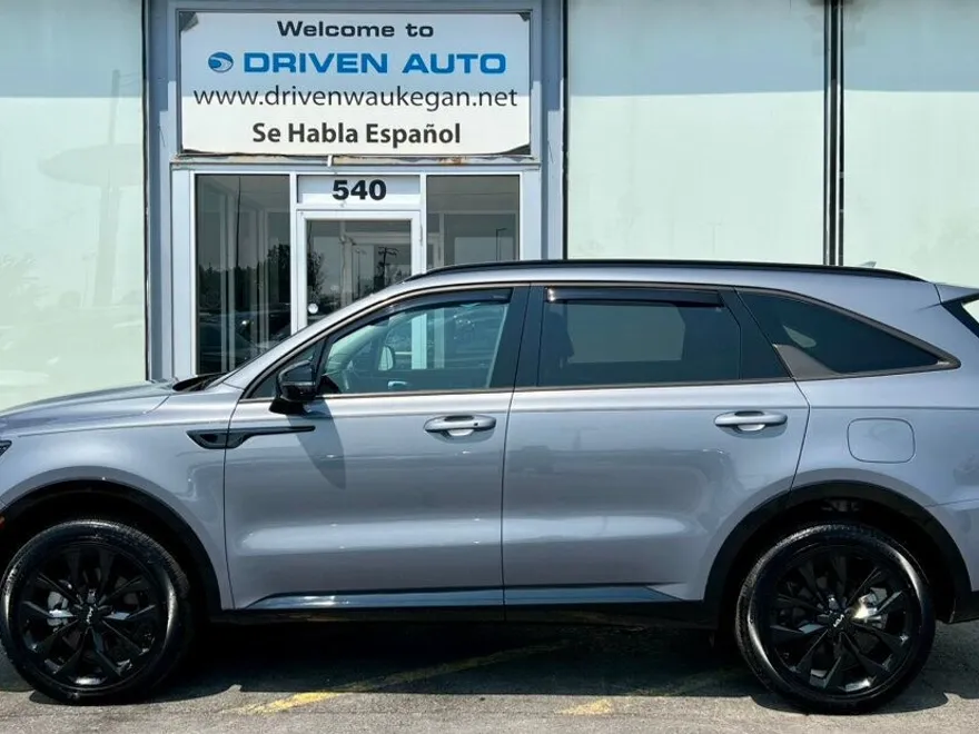 2023 Kia Sorento SX photo 1
