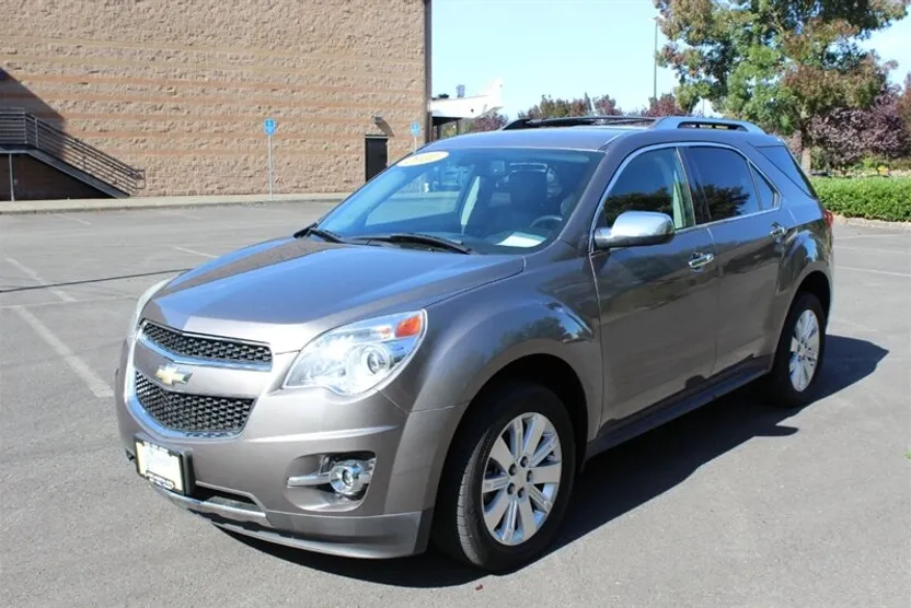 2011 Chevrolet Equinox LTZ photo 1