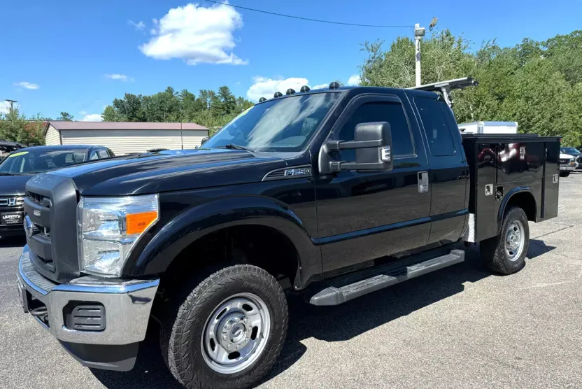2016 Ford F-250 XL photo 1