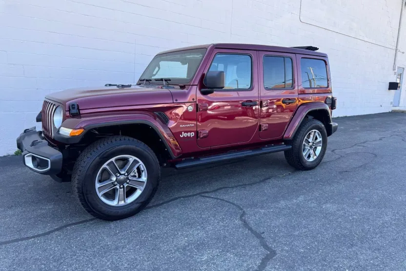 2022 Jeep Wrangler Unlimited Sahara photo 1