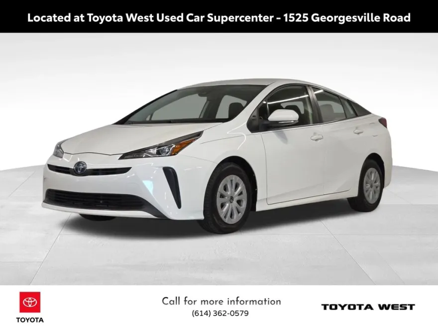 2019 Toyota Prius L photo 1