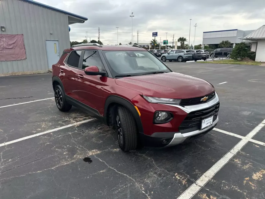 2023 Chevrolet Trailblazer LT photo 1