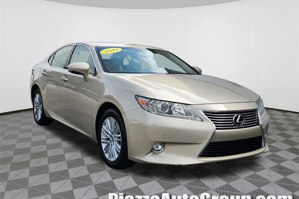 2014 Lexus ES 350 photo 1
