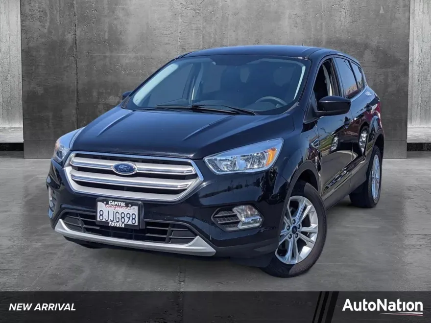 2019 Ford Escape SE photo 1
