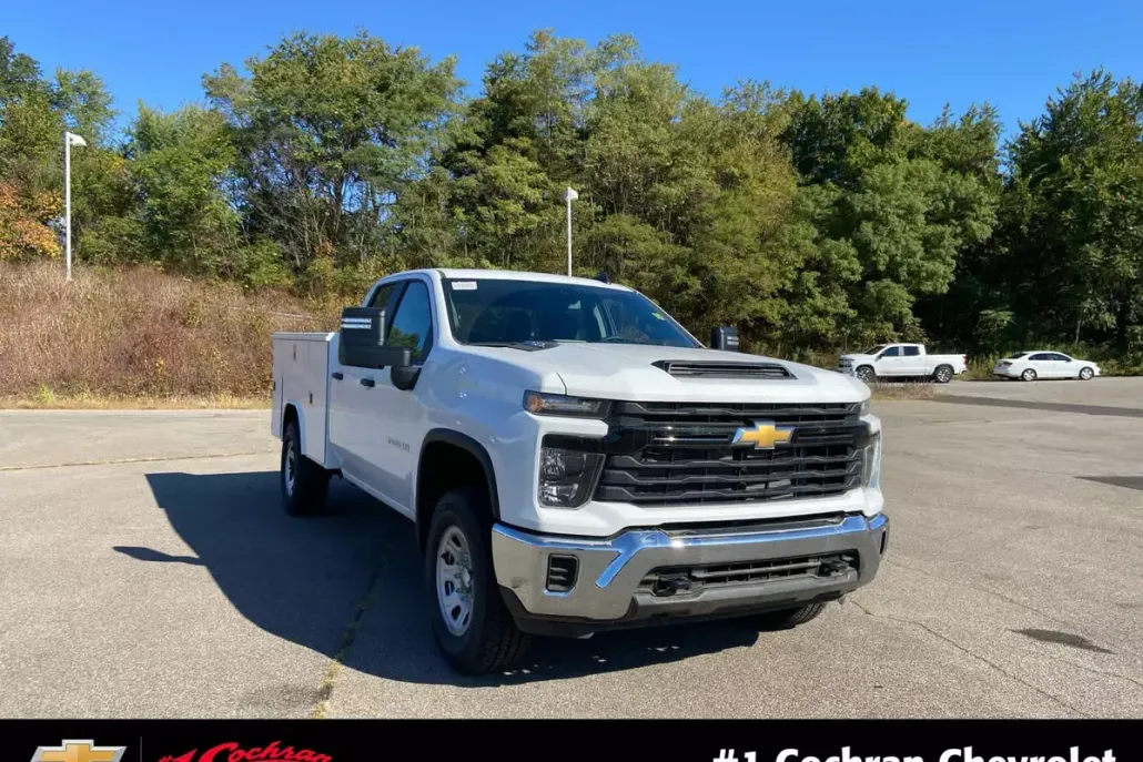 2025 Chevrolet Silverado 3500HD photo 1