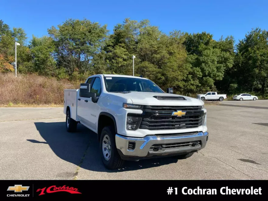 2025 Chevrolet Silverado 3500HD photo 1