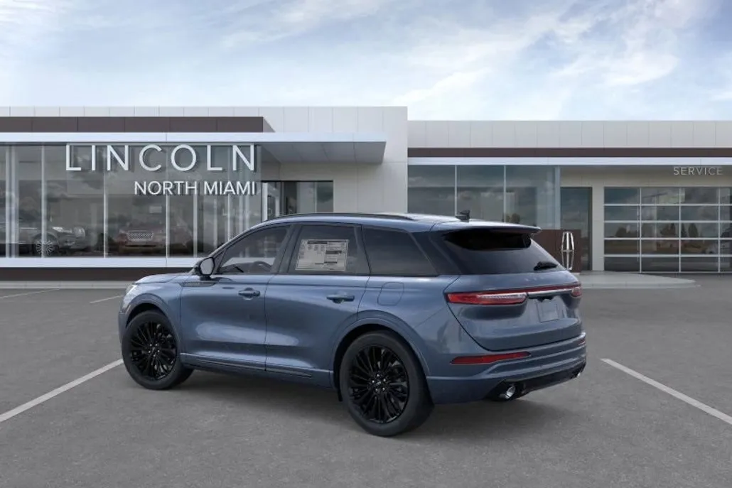 2025 Lincoln Corsair Premiere photo 1