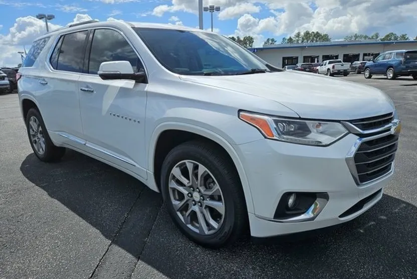 2018 Chevrolet Traverse Premier photo 1
