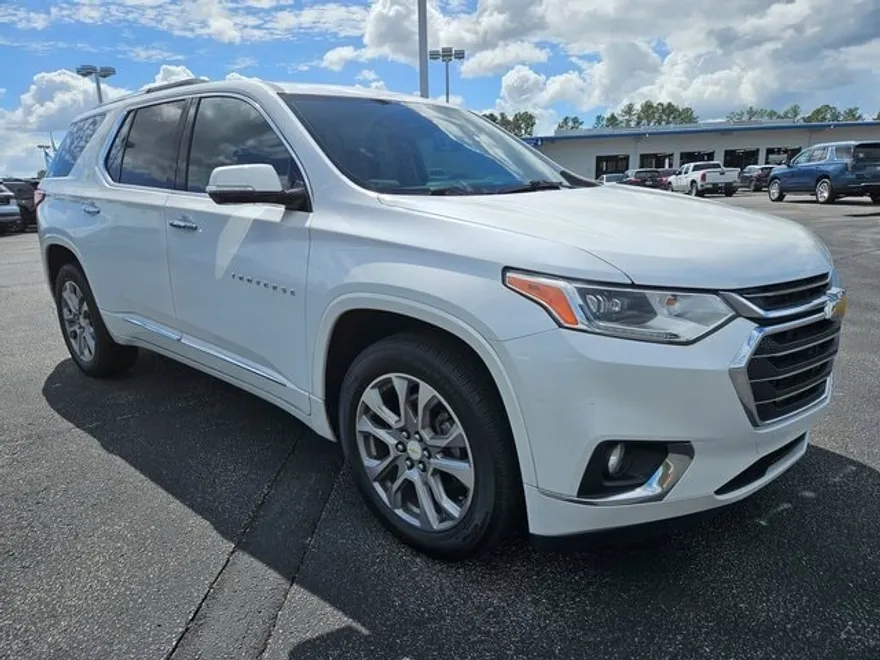 2018 Chevrolet Traverse Premier photo 1