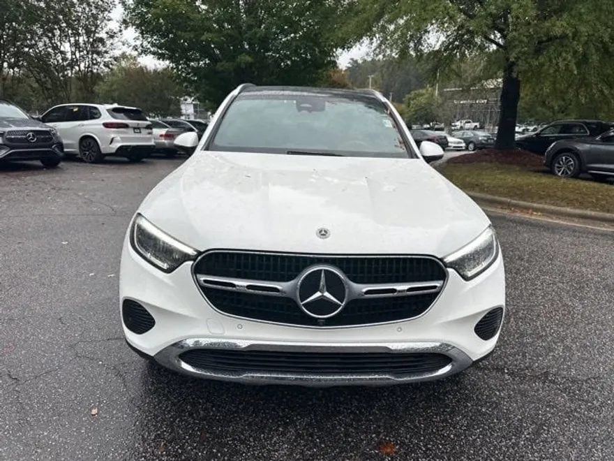 2025 Mercedes Benz GLC 300 4MATIC photo 1