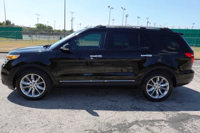 2012 Ford Explorer Limited photo 1